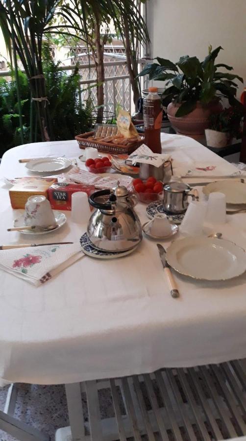 B&B Leo'S Cagliari Buitenkant foto